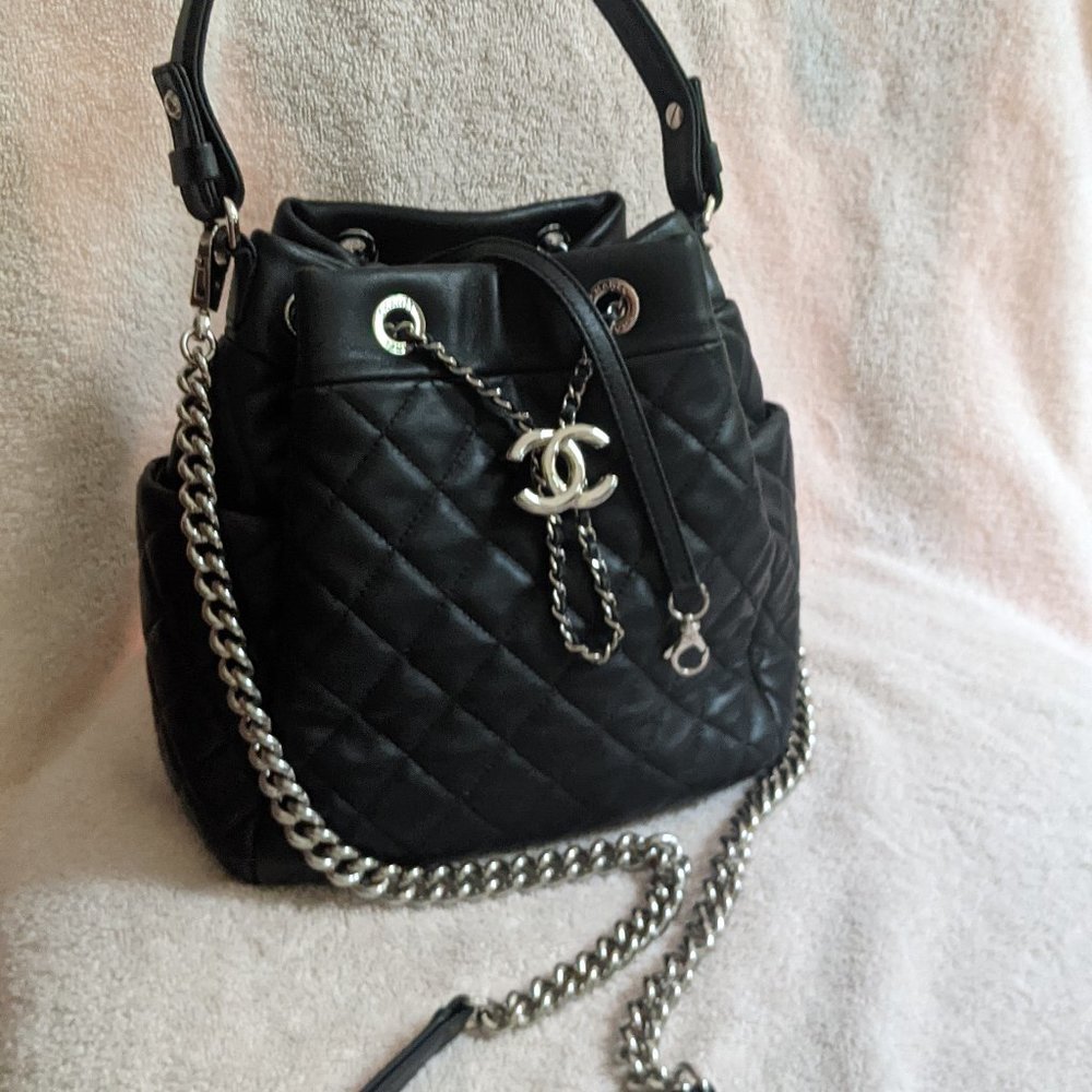 CHANEL BLACK BUCKET BAG